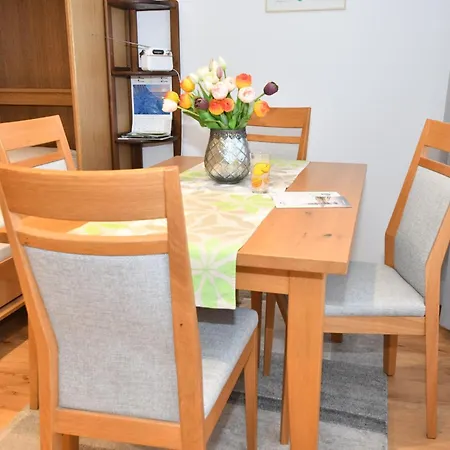 Haus-seeblick-39 Διαμέρισμα *